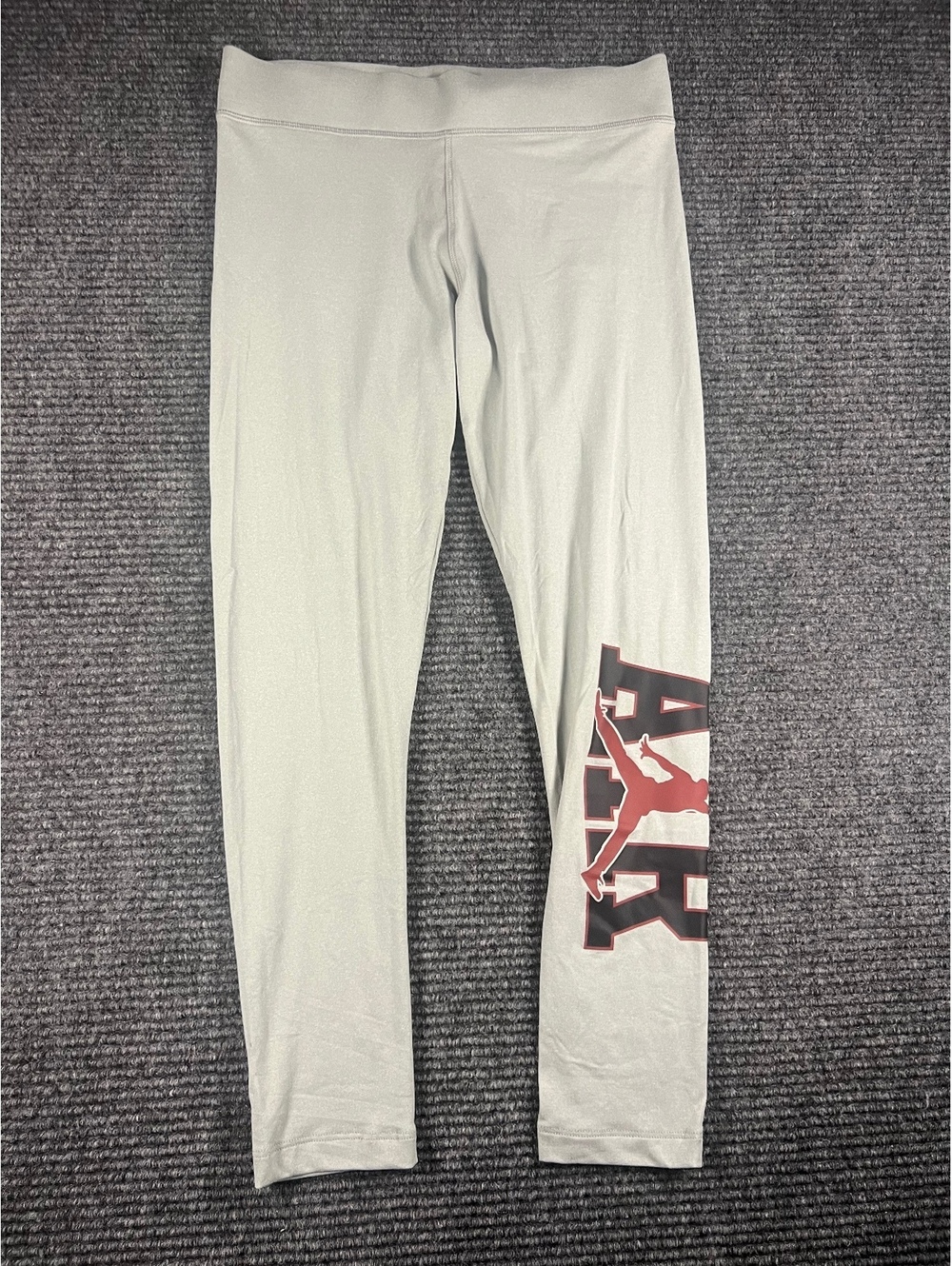 NWT Jordan Girls Grey Heather Jumpman Leggings Size Large 12-13 Years MSRP $30